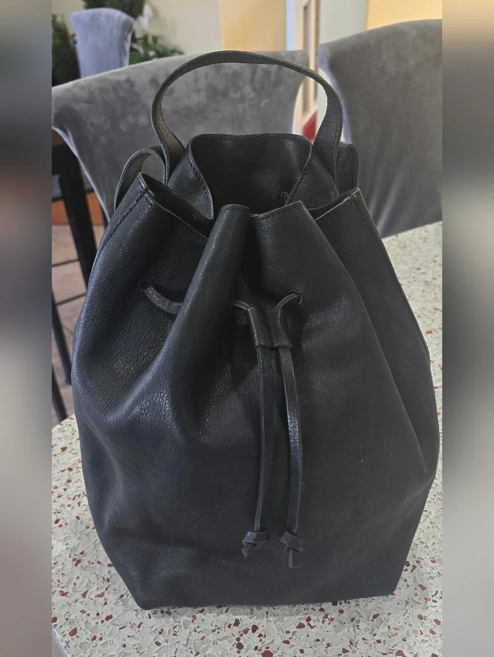 Madewell Black Leather Drawstring Bucket Bag - Women
